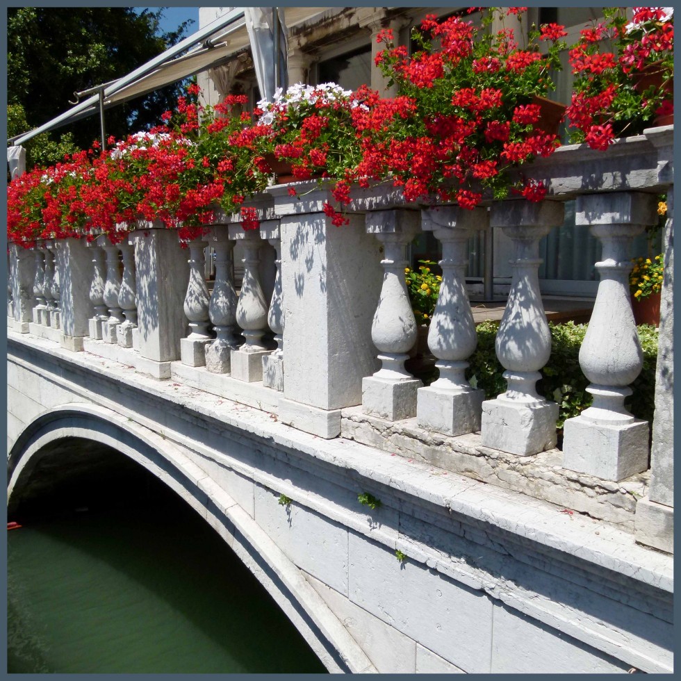 "Puente florido en Venecia" de Jos Ignacio Barrionuevo