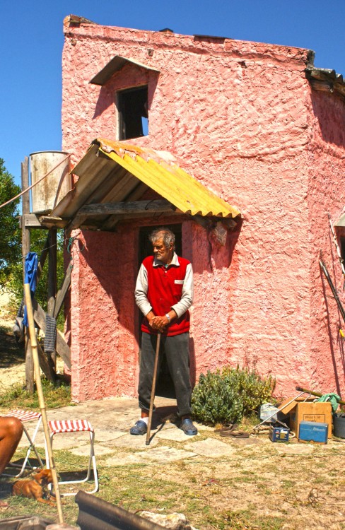 "La casa de `Chino` en Valizas-Uruguay" de Luis Guillermo Gonzalez