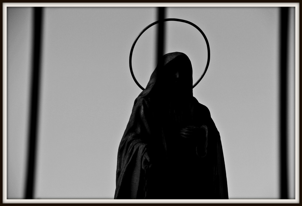 "La Virgen en silueta" de Maria Eugenia Cailly (euge)