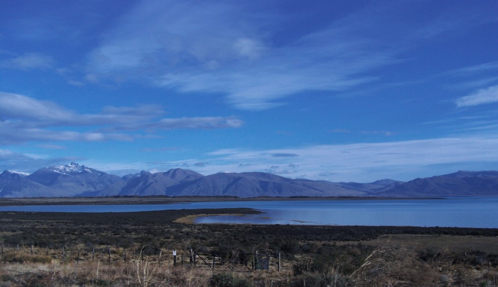 "El azul del Lago Argentino" de Ins Mara Olavarra