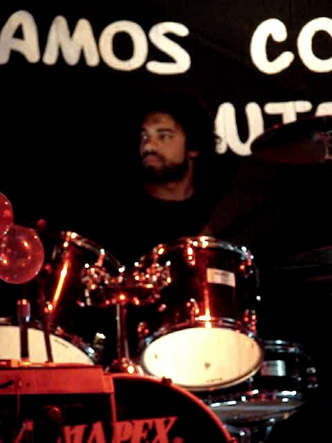 "El baterista" de Carlos Alberto Izzo