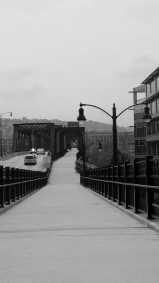 "Hot Metal Bridge-Pittsburgh" de Gloria Gil