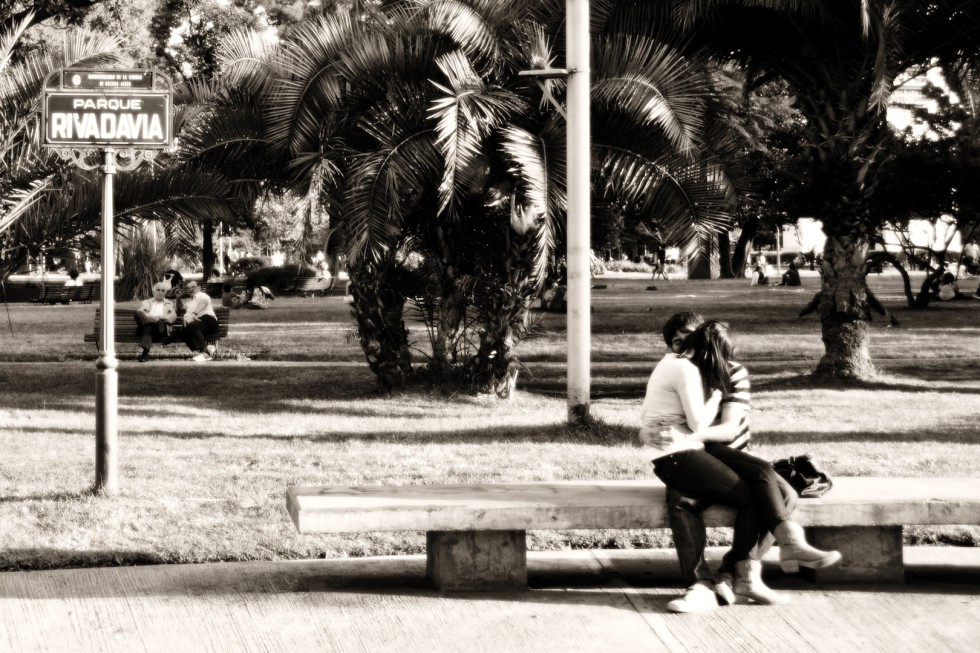 "Amor en el parque" de Daniel De Bona