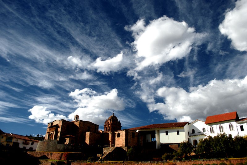 "Caminando por Cusco" de Osvaldo Sergio Gagliardi