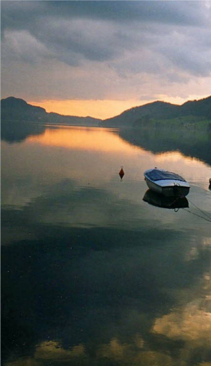 "atardecer en lago fuschl (austria)" de Ernesto Grun
