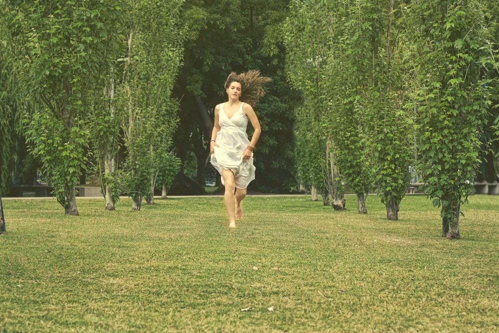 "Run, Katya, run!" de Yulia Lyulkina