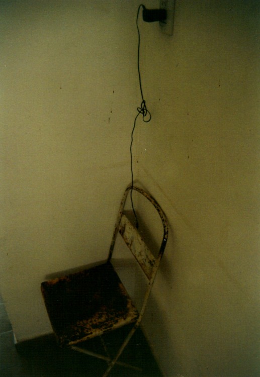 "silla elctrica" de Leonardo Bertolino