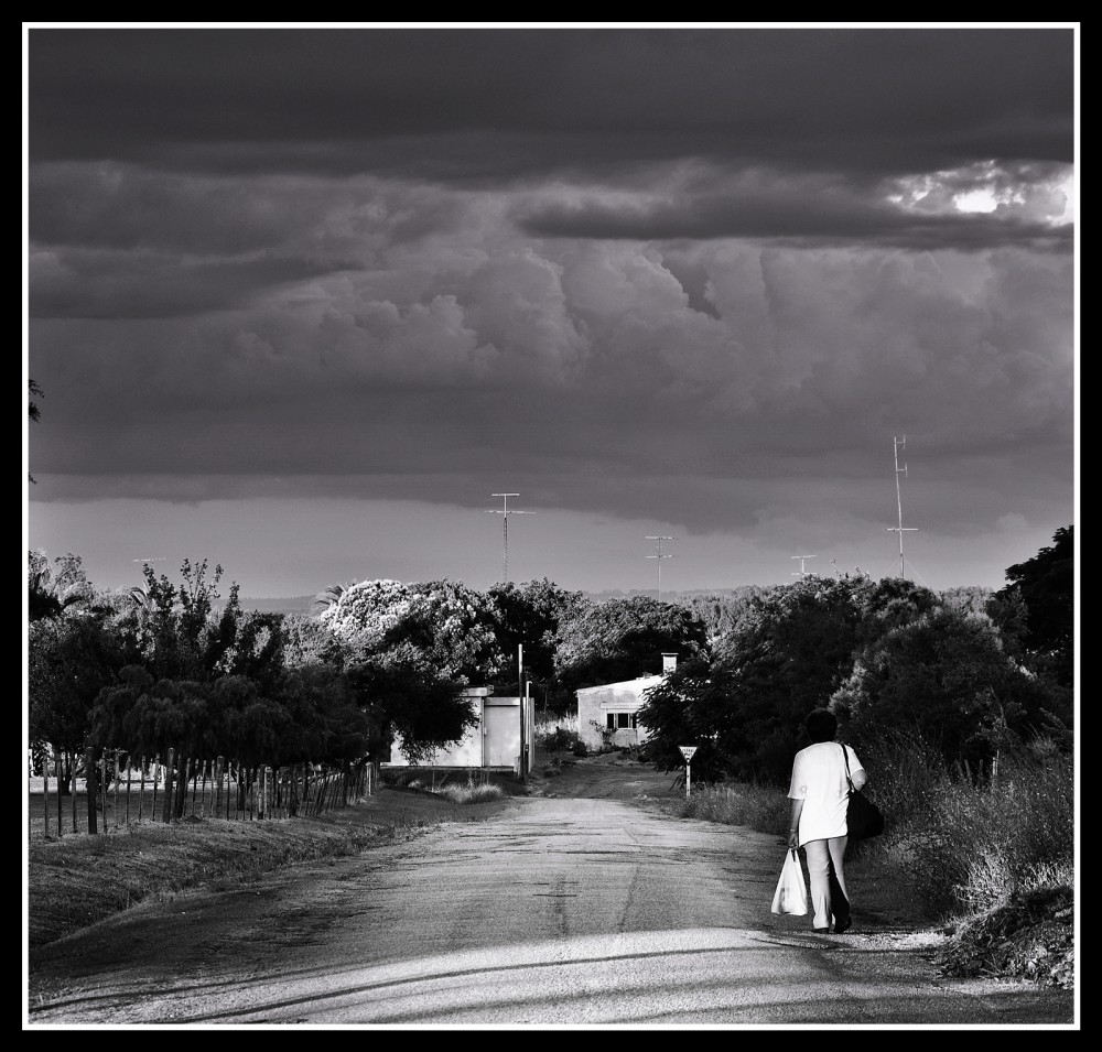"Apurando que se viene la tormenta" de Julio Strauch