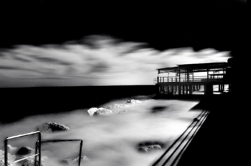 "Mar infrarojo" de Ariel Gonzalez