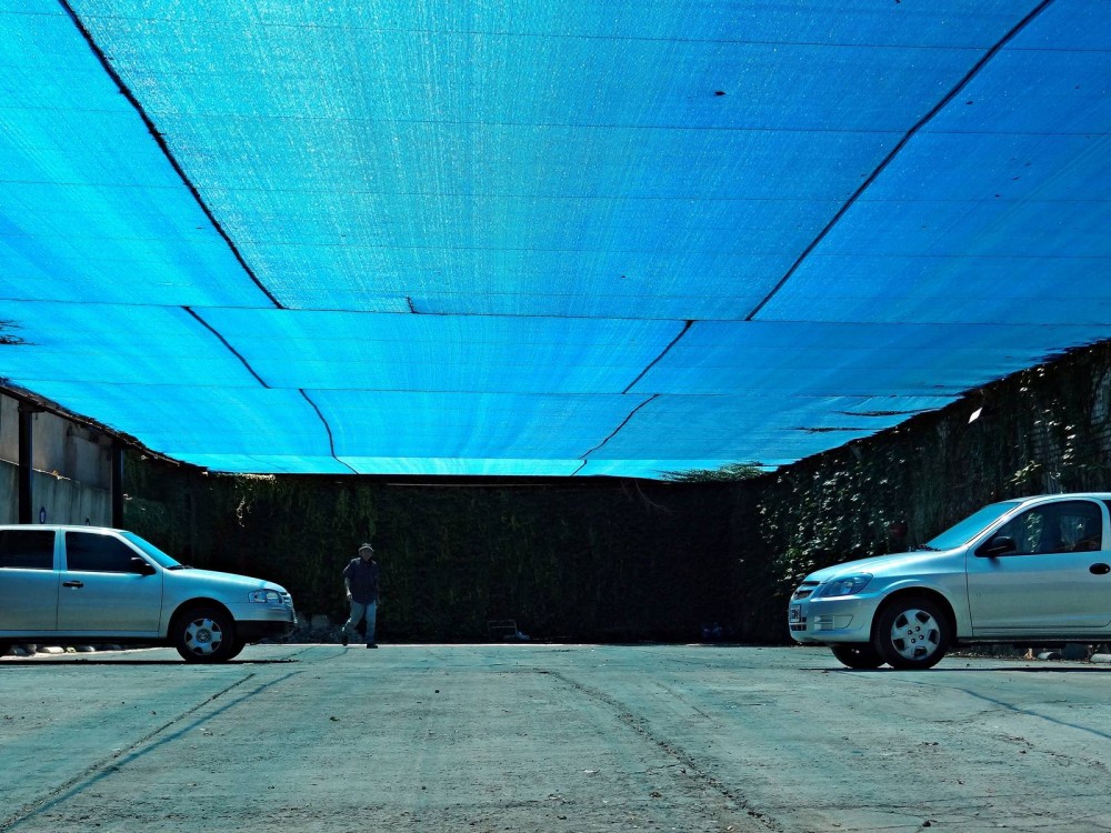 "Blue parking" de Silvia Chamorro