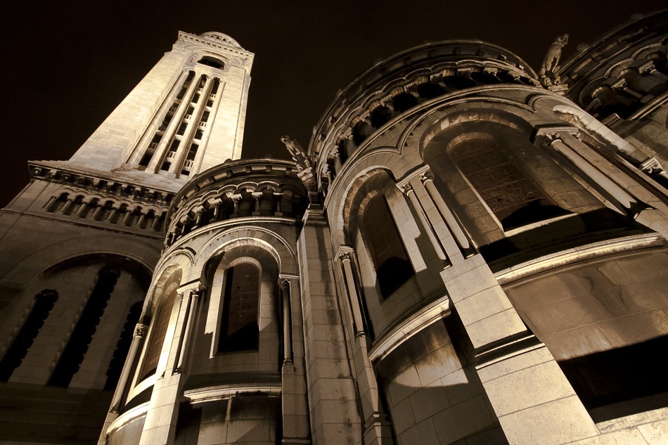 "Basilique du Sacr-Cur, Paris, detalle nocturno" de Marcelo Sznaidman