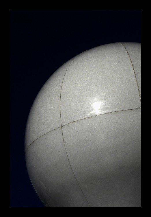 "La esfera" de Javier Adam