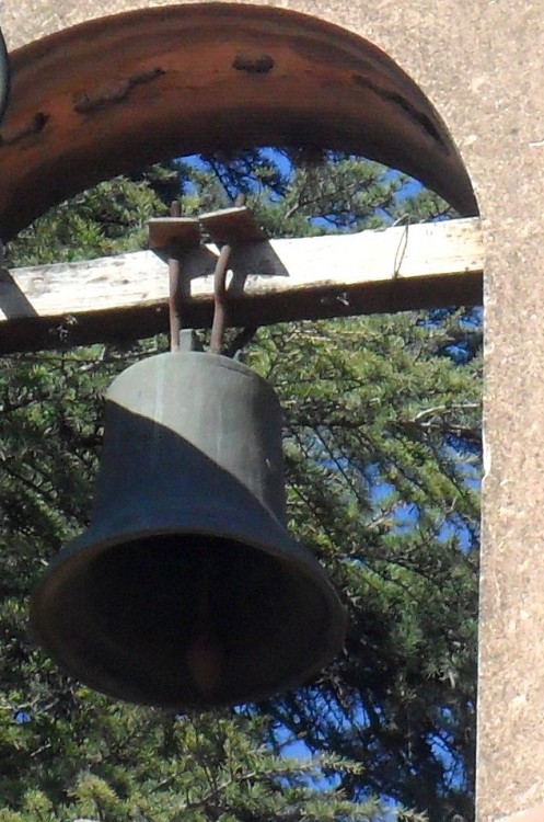 "`campana del ayer`(ex hospital reginal-Rio Cuarto)" de Maria Del Carmen Aguilera