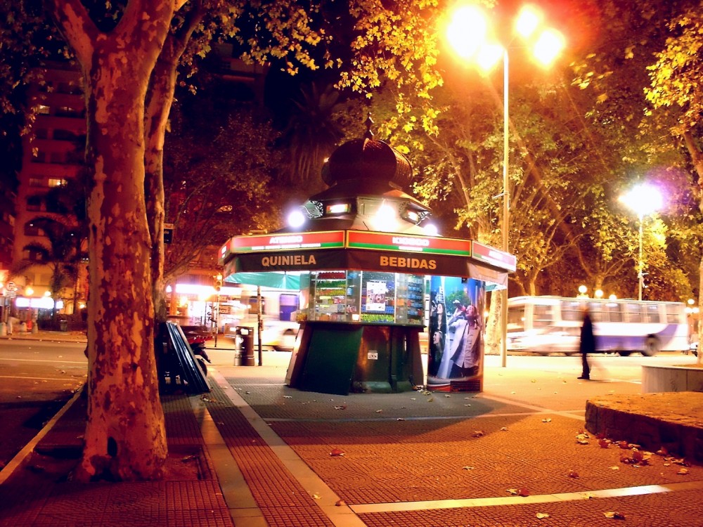 "`El kiosco`" de Emilio Echesuri