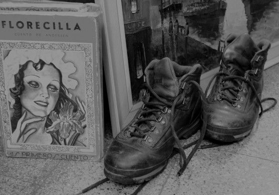 "Zapatos rotos, zapatos rotos..." de Maca Ferreyra