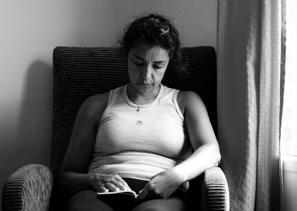 "Mujer leyendo" de Gianni Francesco Papini