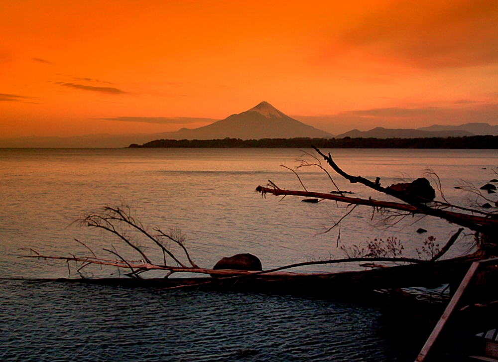 "Volcan Osorno y Lago Llanquihue" de Alberto Matteo