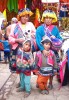 Madres con sus nios en Ollantaytambo