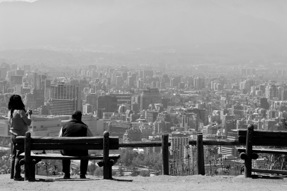 "Contemplando Santiago de Chile" de Hctor Fassi