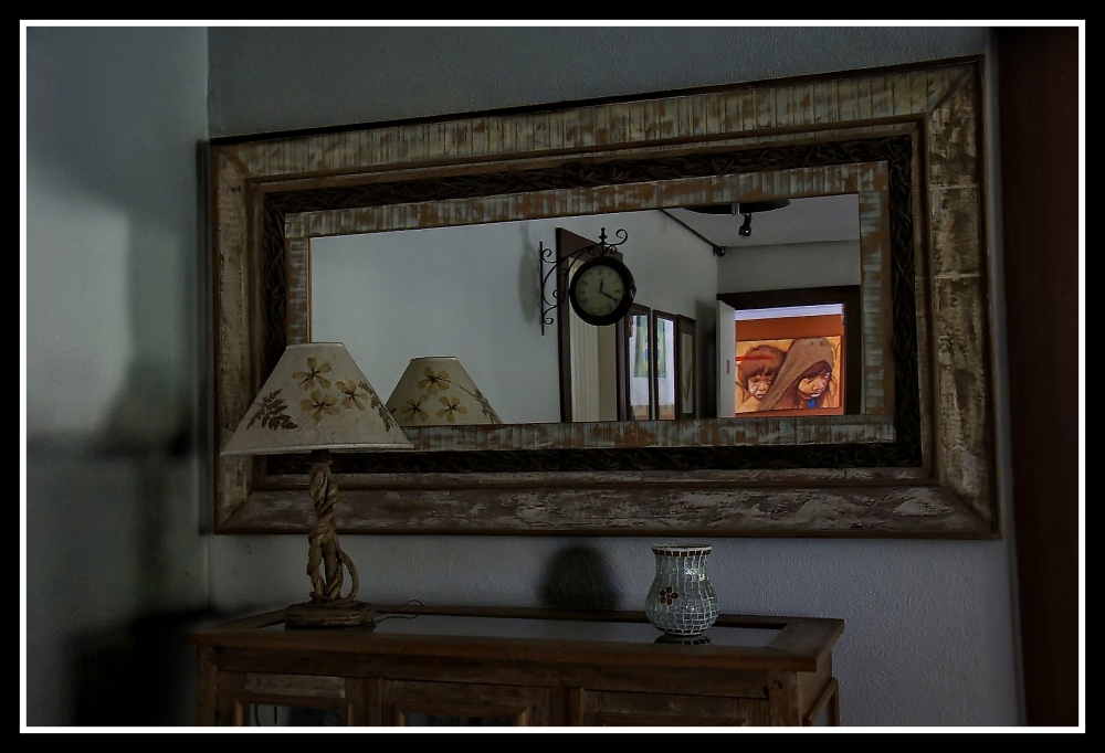 "Espejo" de Hugo Lorenzo