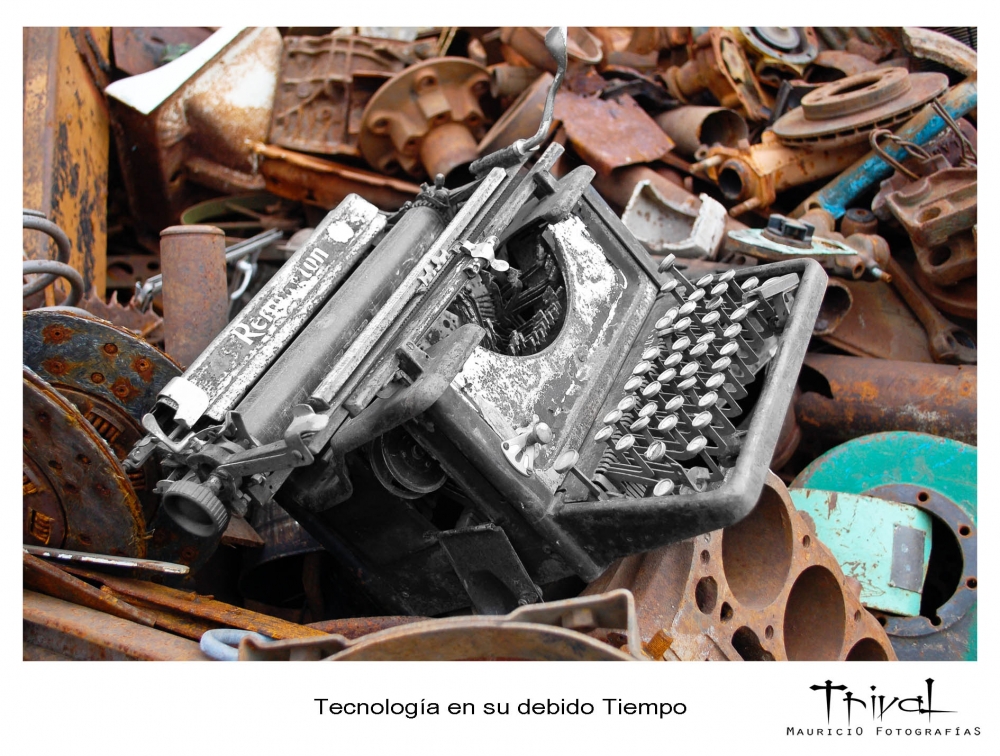 "Tecnologa en su debido Tiempo.." de Mauricio Cardozo