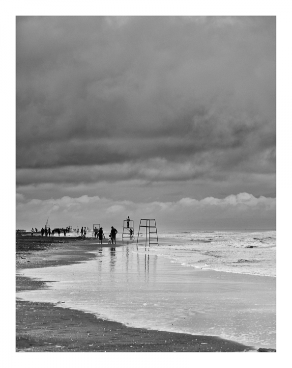 "Un dia comienza en la playa" de Analia Coccolo