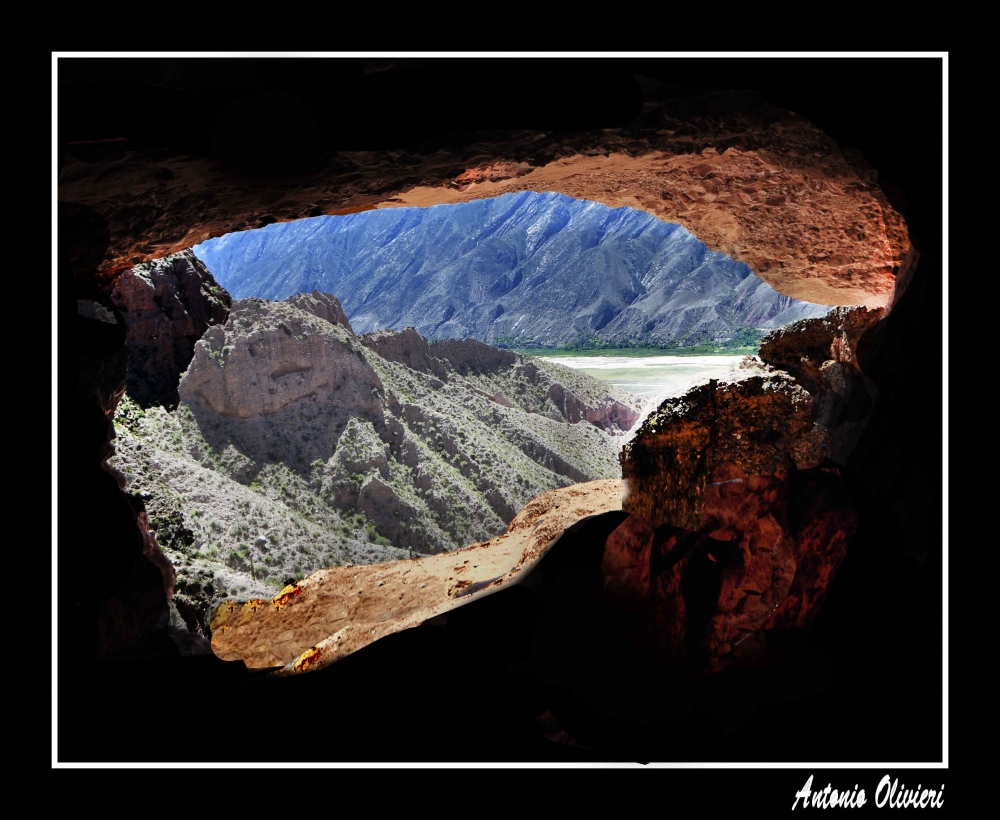 "Cueva del Inca" de Antonio Olivieri