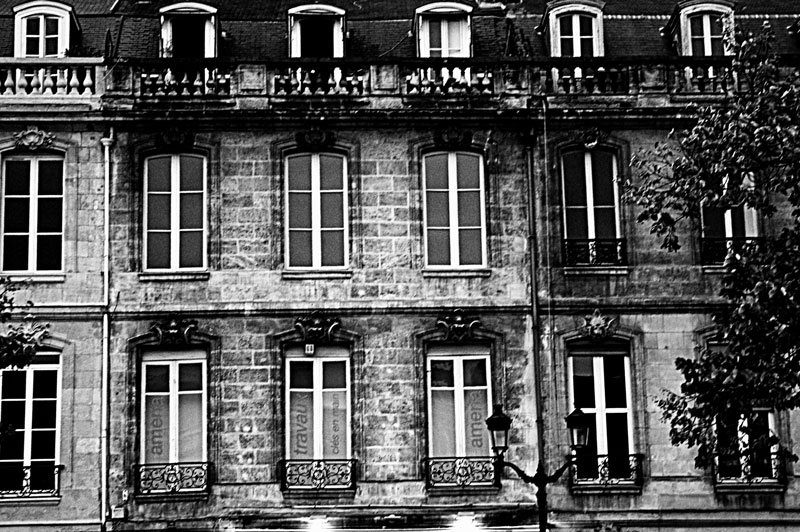 "Balcones y ventanas. LXVIII." de Felipe Martnez Prez
