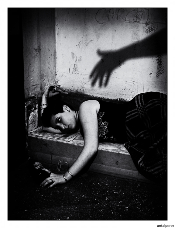 "Las sombras tienen manos" de Daniel Prez Kchmeister