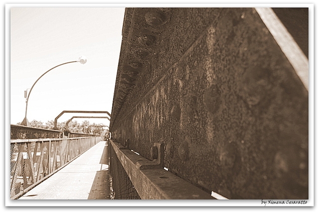"Puente de hierro" de Xime Cesaratto Errea