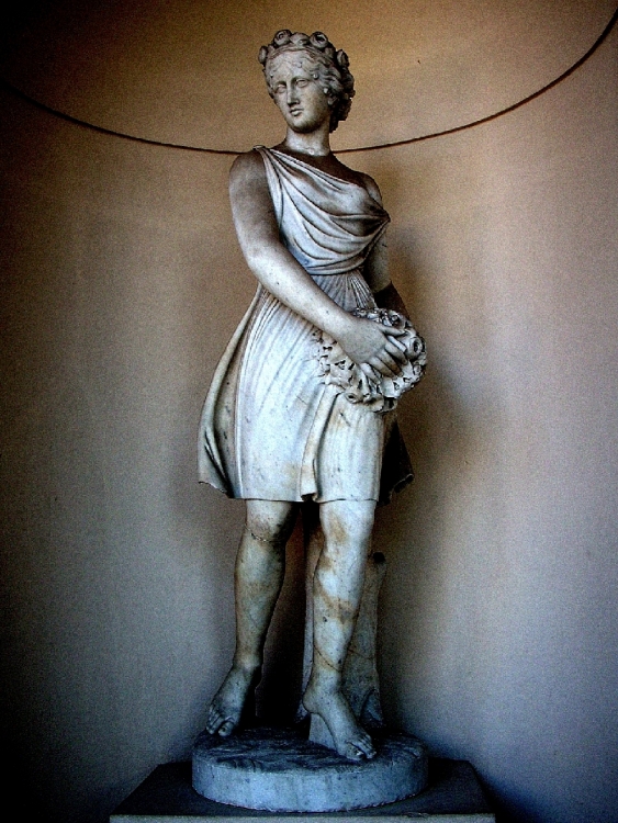 "Estatua del Prado" de Julia Morales Furest