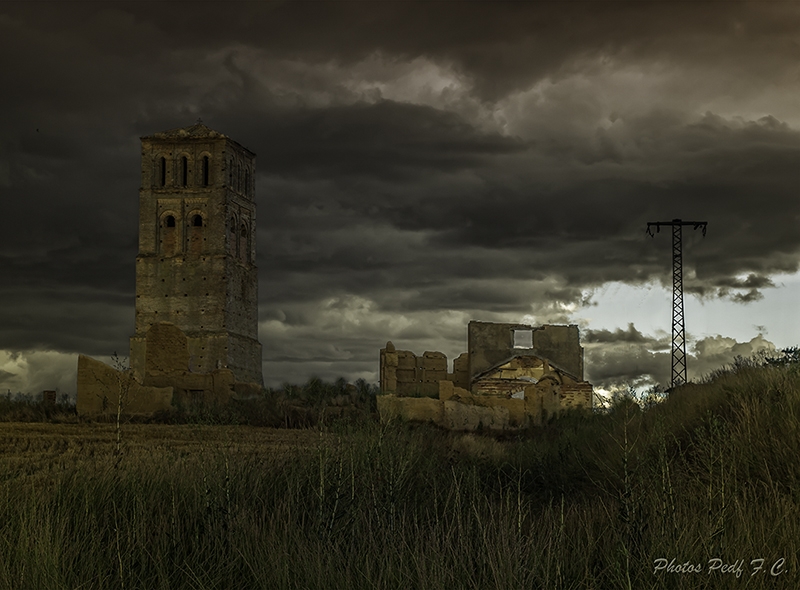 "Las dos torres" de Pedro Fierro C Photography
