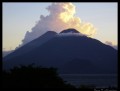 volcanes al amanecer