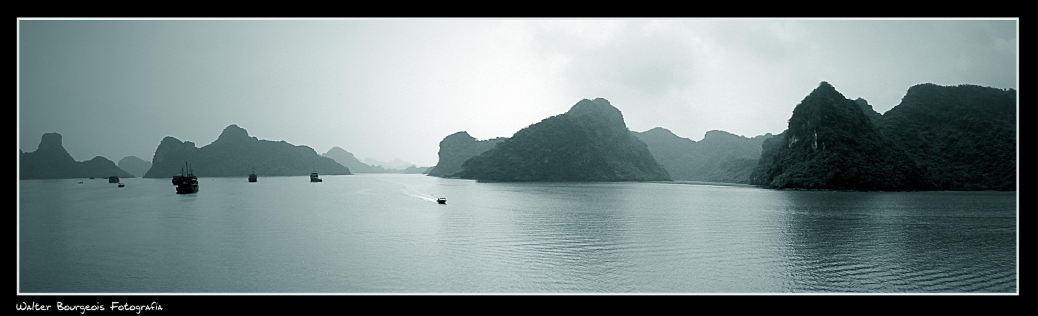 "Ha Long Bay - Vietnam" de Walter Bourgeois