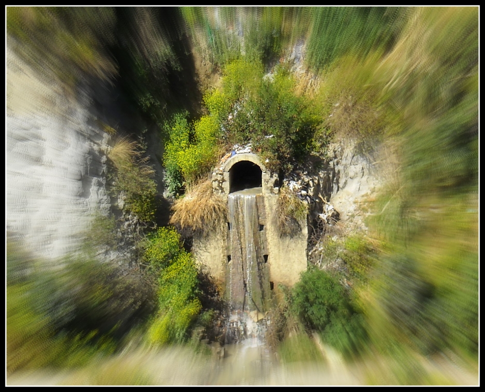"Tunel" de Luis Fernando Altuzarra Bustillos