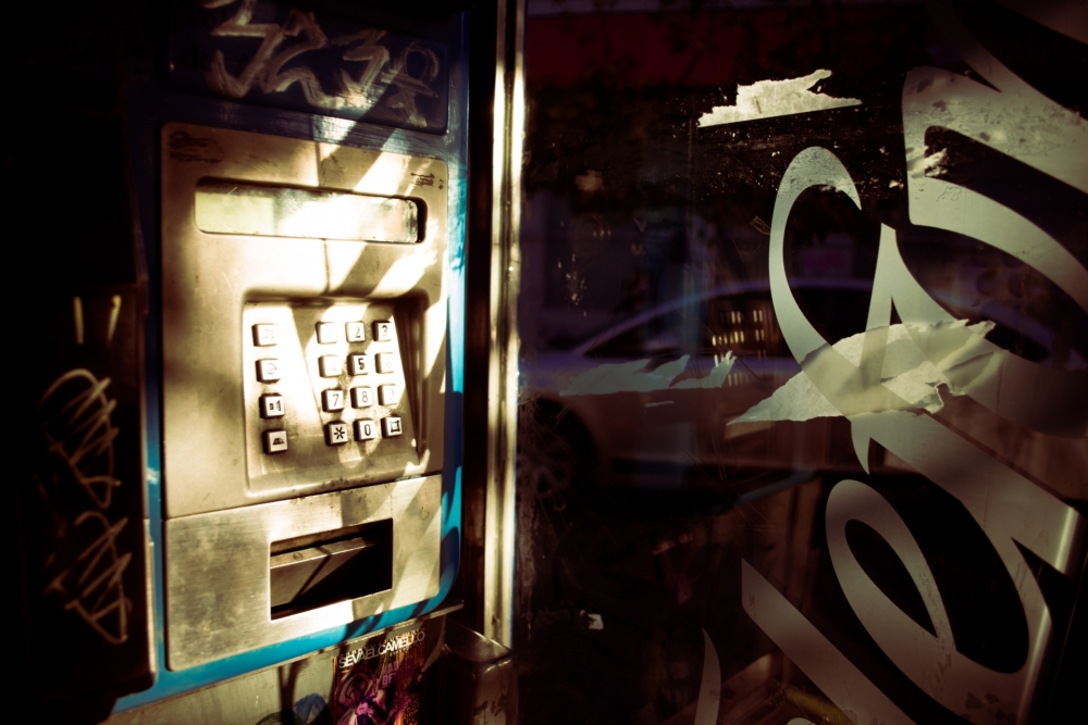 "phone booth" de Daniel De Bona