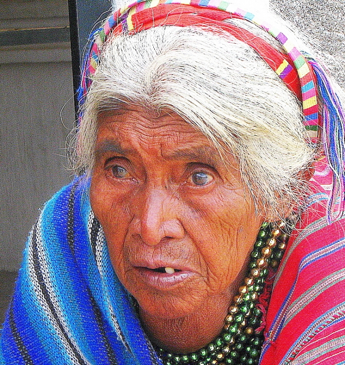 "anciana en colores" de Rafael Buteler