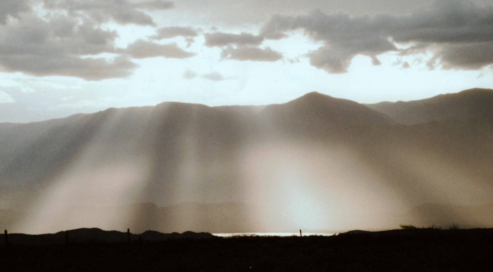 "Ultimas luces sobre el valle del Yokavil" de Juan P. Nemec