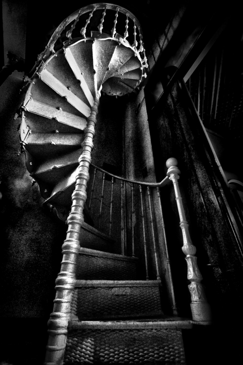 "La escalera" de Hugo Lorenzo