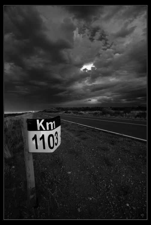 "1103 - El Km tenebroso" de Damian Alvarez