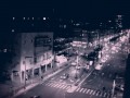 trafico nocturno en la Avenida