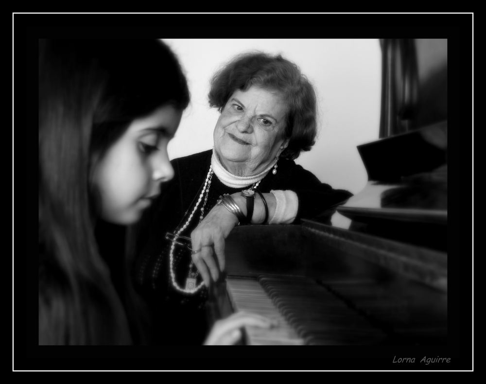 "Clase de piano" de Lorna Aguirre