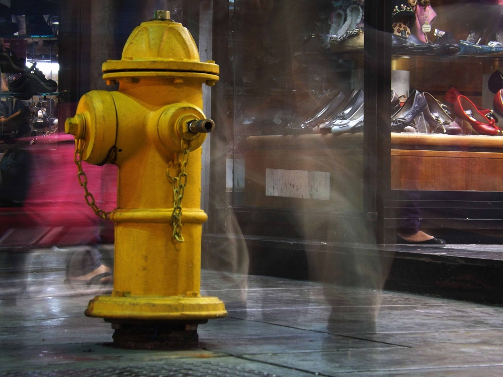 "Hidrante" de Luis Urbina