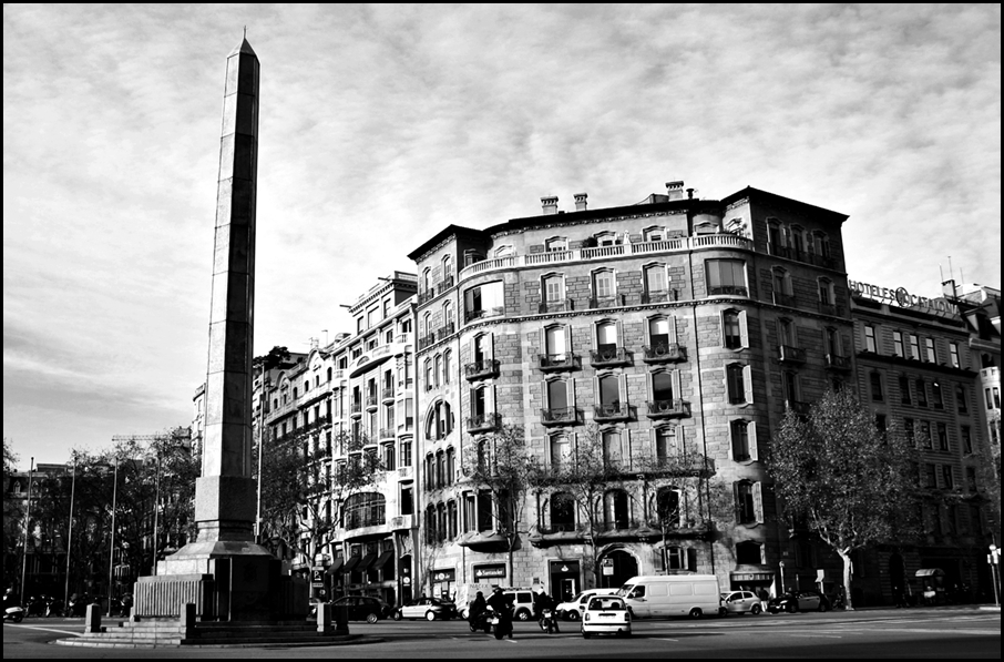"Obelisco" de Andres Mancuso