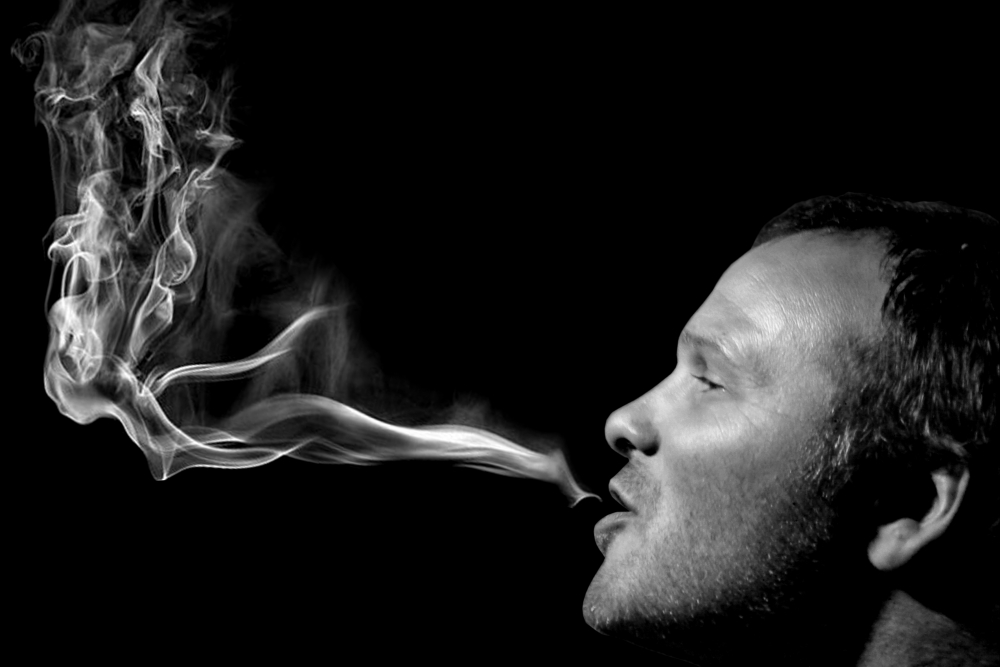 "Echando humo" de Pablo Santoni
