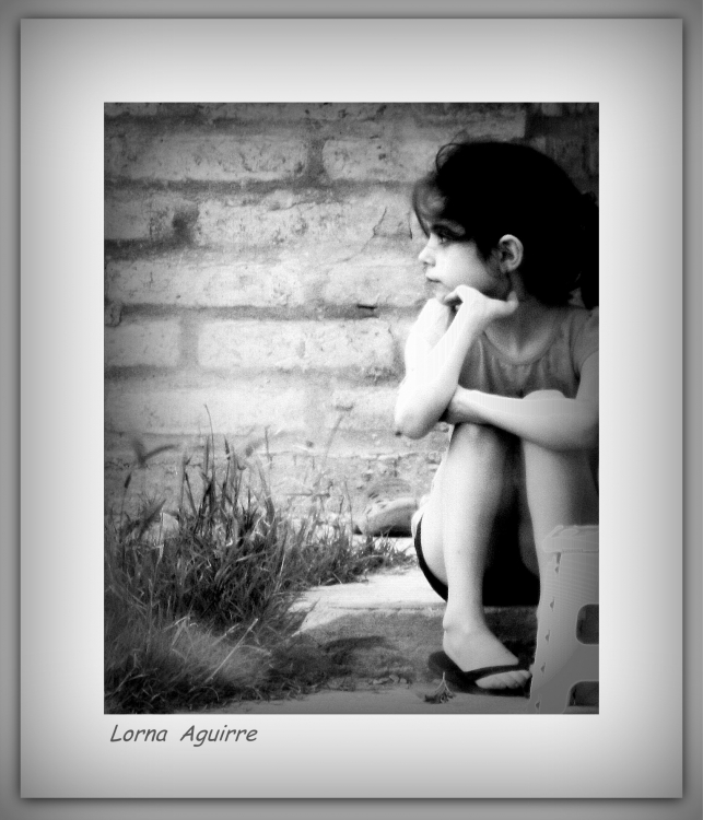 "Sobre el muro" de Lorna Aguirre