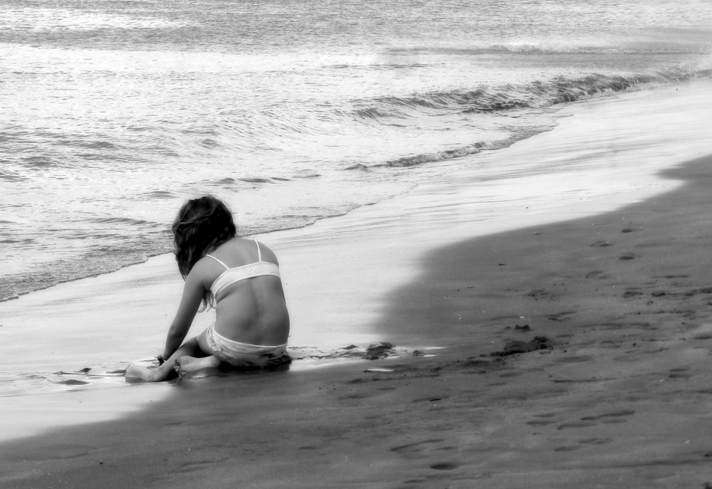 "La playa" de Lorna Aguirre