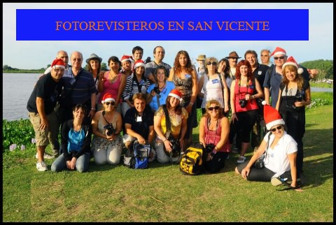"Fotorevisteros en la laguna de San Vicente" de Hugo Carballo (oxido)