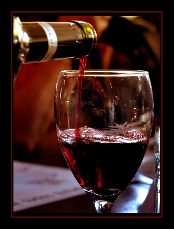 "rojo vino" de Mercedes Orden