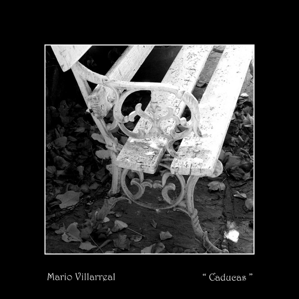 "` Caducas `" de Mario Victor Villarreal